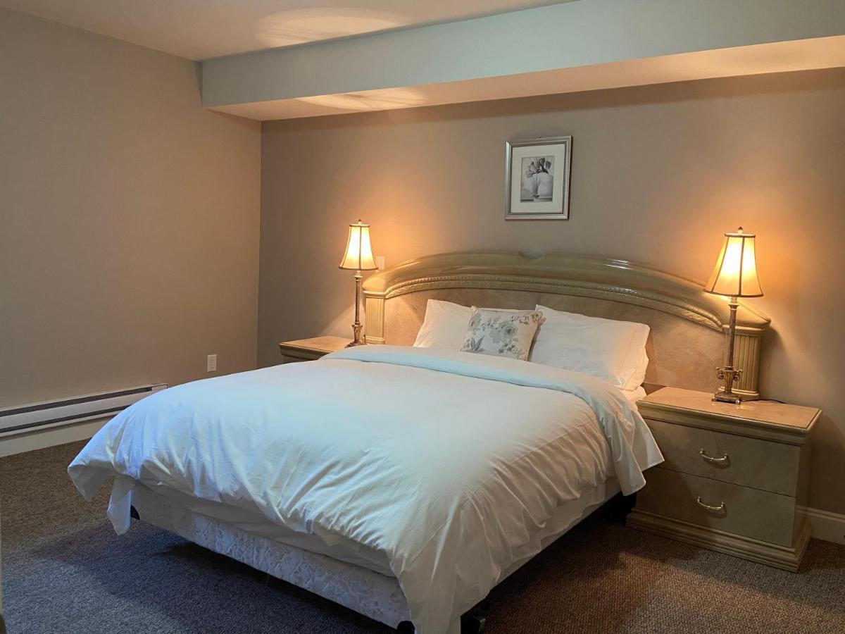 Mae Sweet Home Surrey Luaran gambar