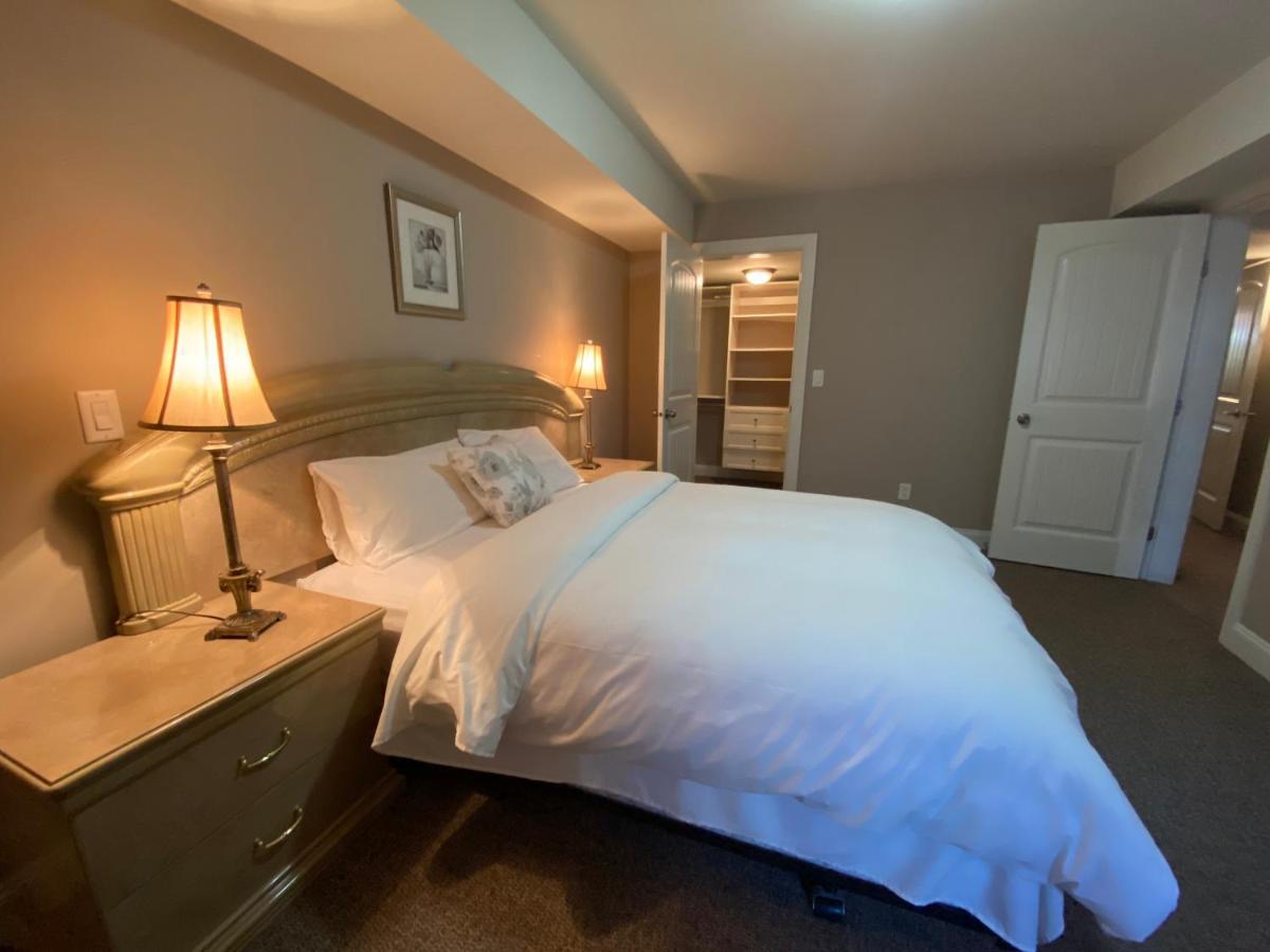 Mae Sweet Home Surrey Luaran gambar