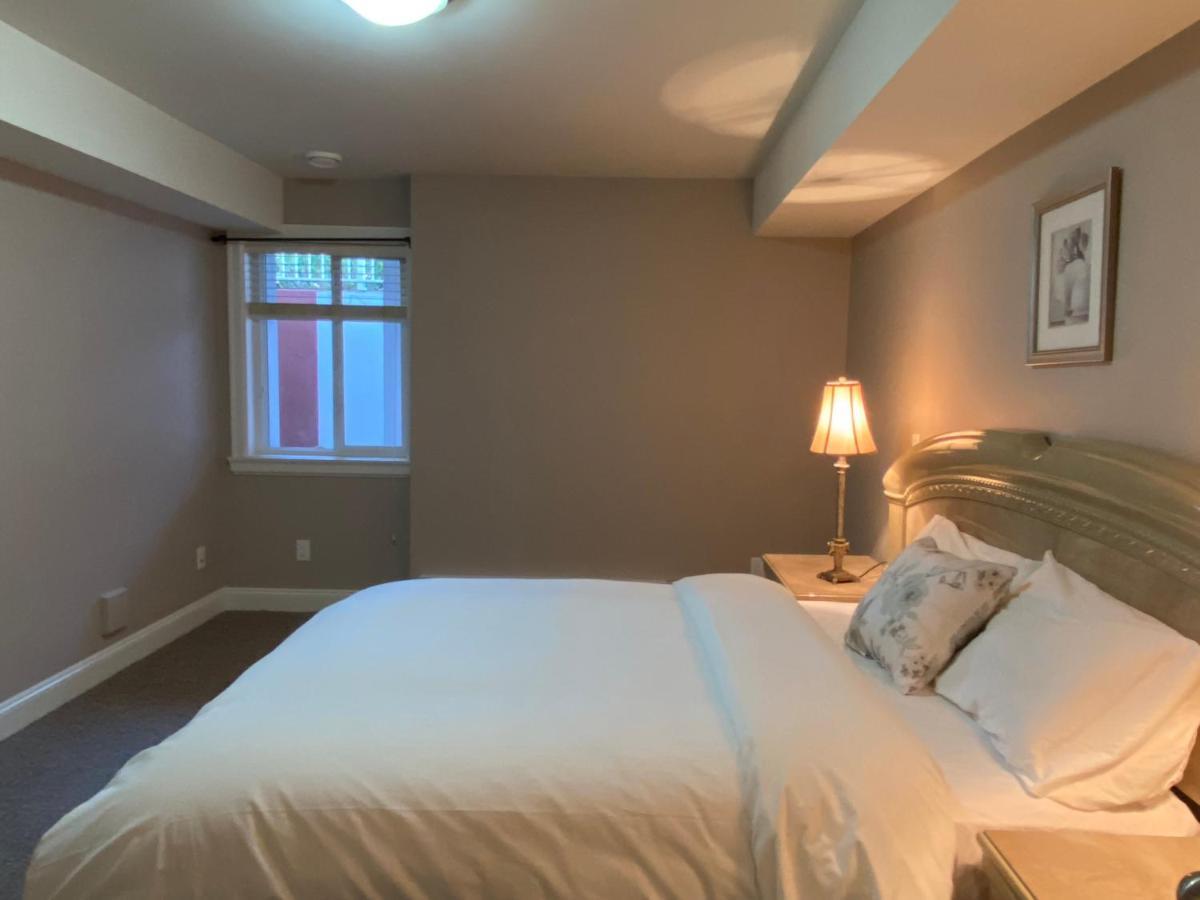 Mae Sweet Home Surrey Luaran gambar