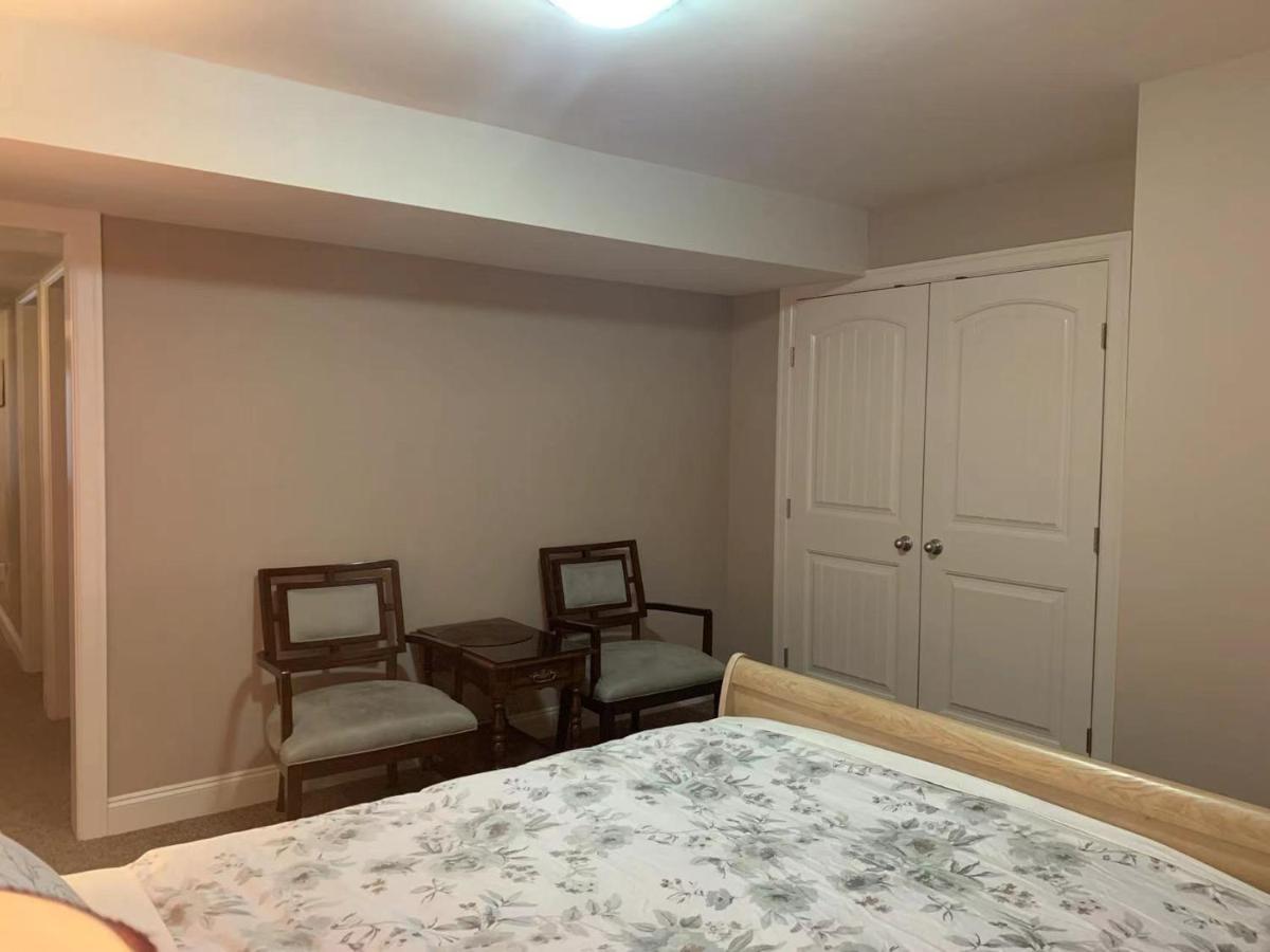 Mae Sweet Home Surrey Luaran gambar